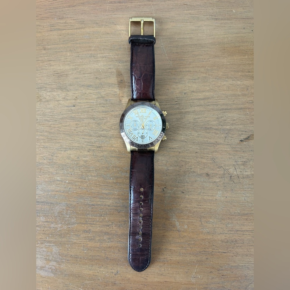 Michael Kors Watch with leather strap- not running